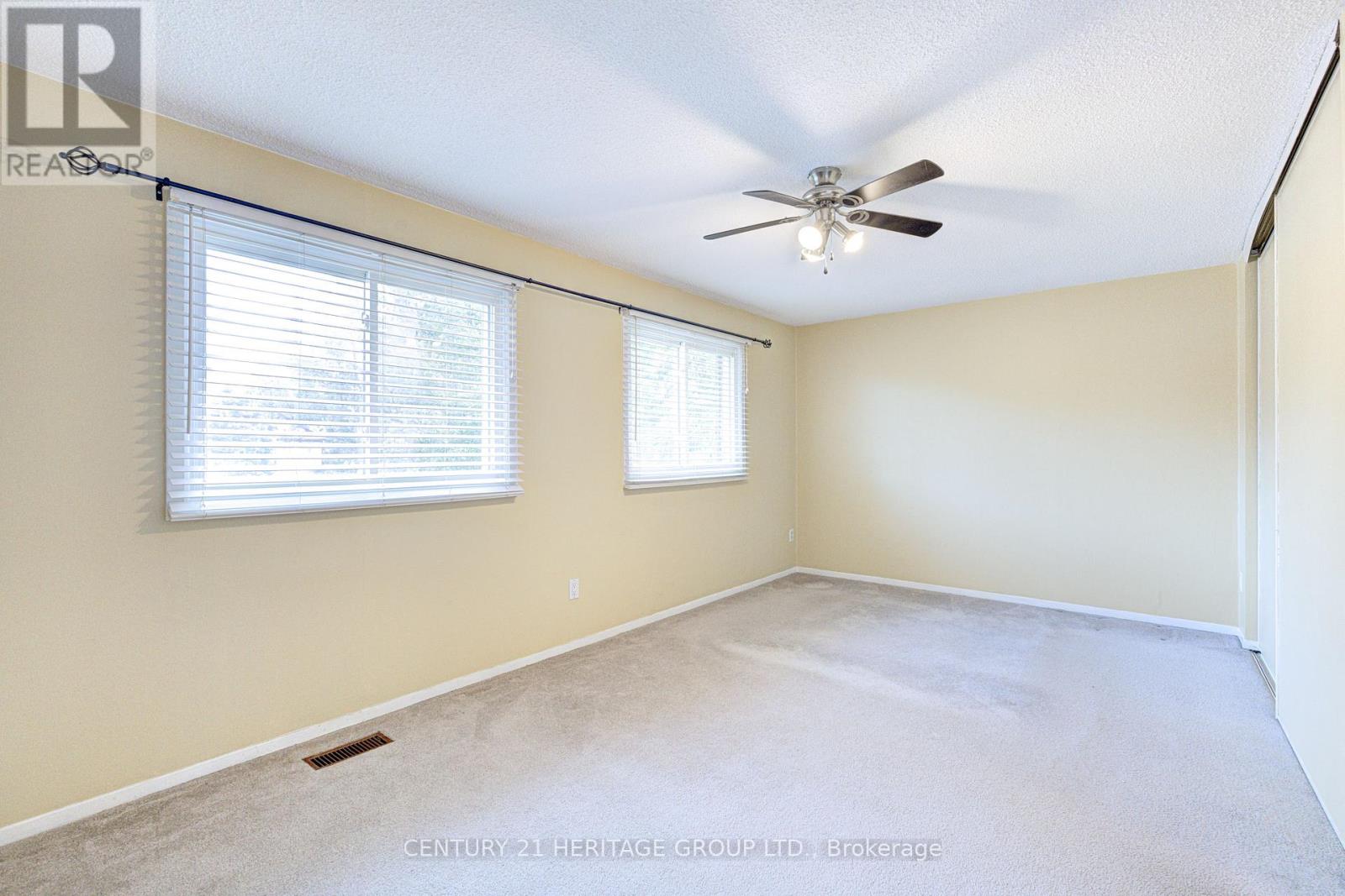 #73 145 RICE AVENUE - 19