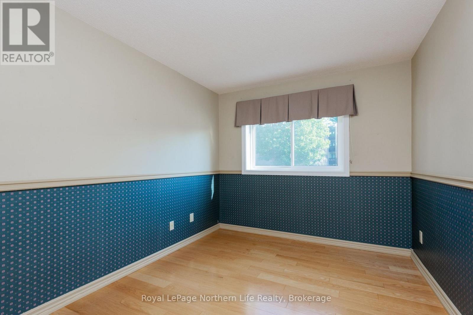 #302 161 LINDSAY STREET - 18