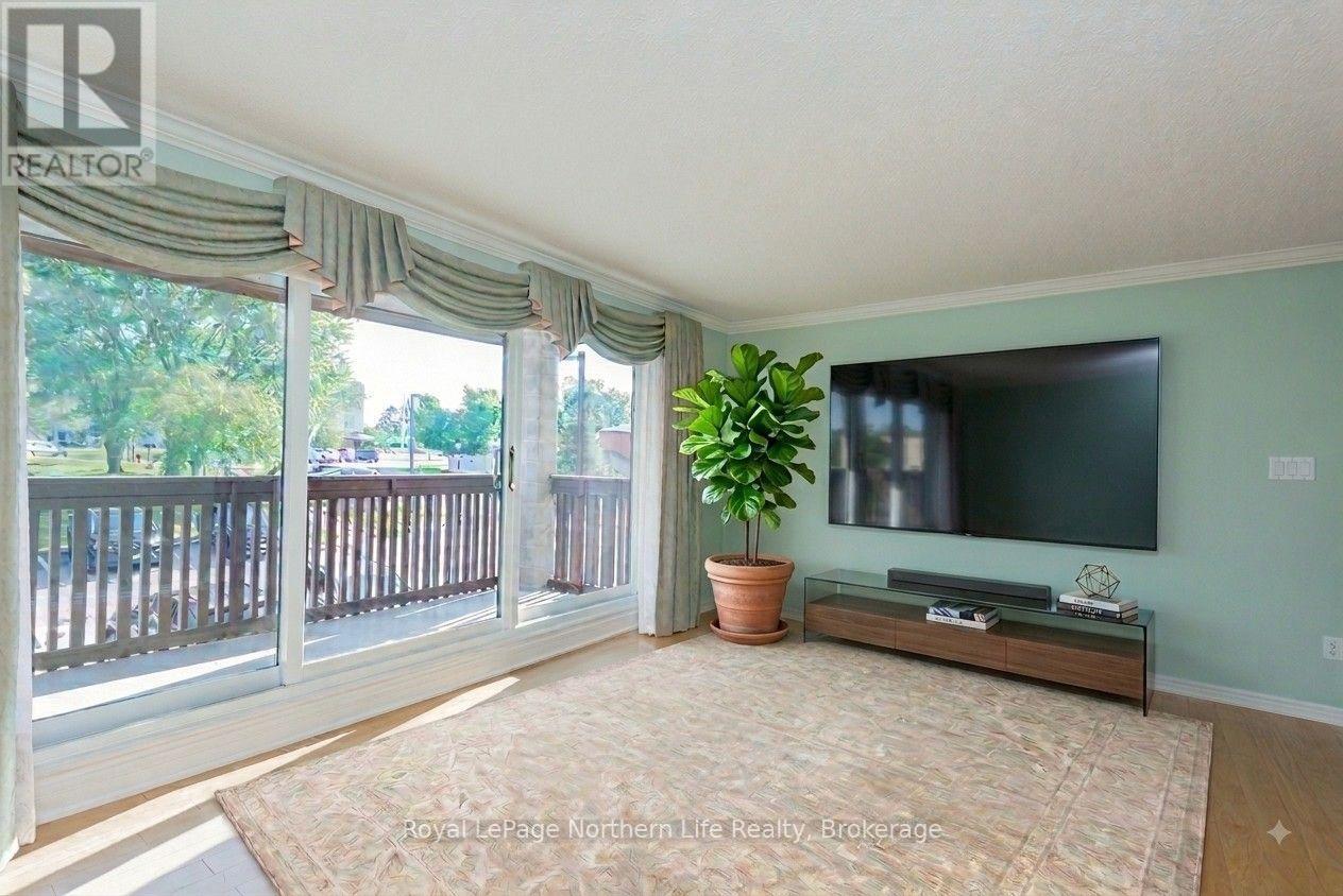 #302 161 LINDSAY STREET - Image 10