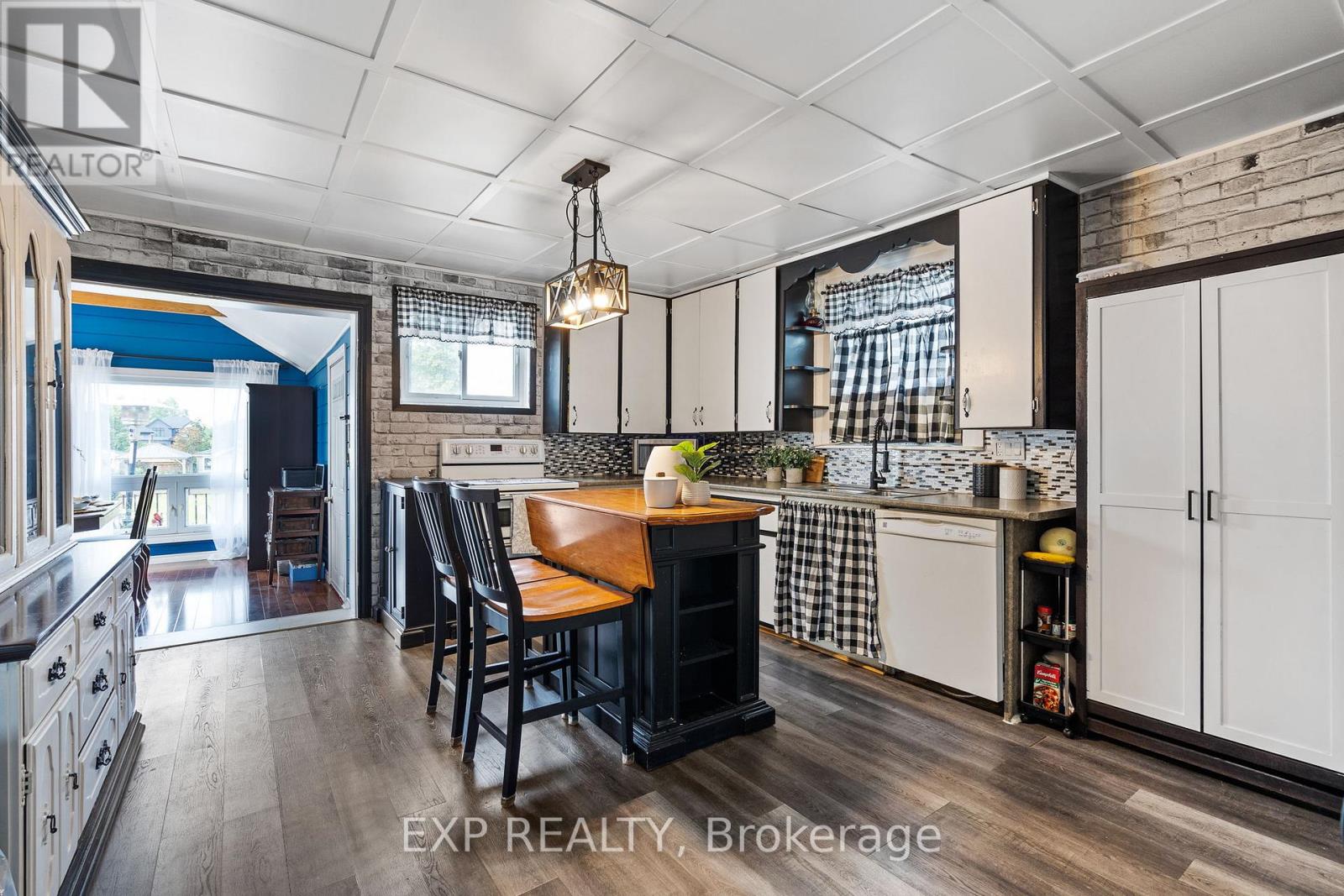 4235 FLY ROAD - Image 10