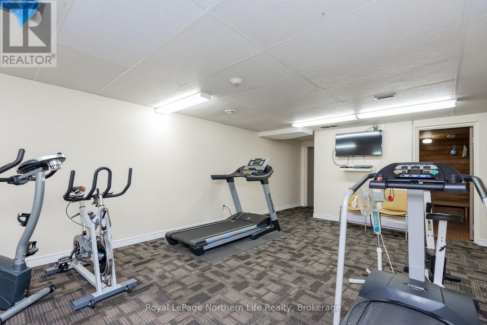 #302 161 LINDSAY STREET - 35