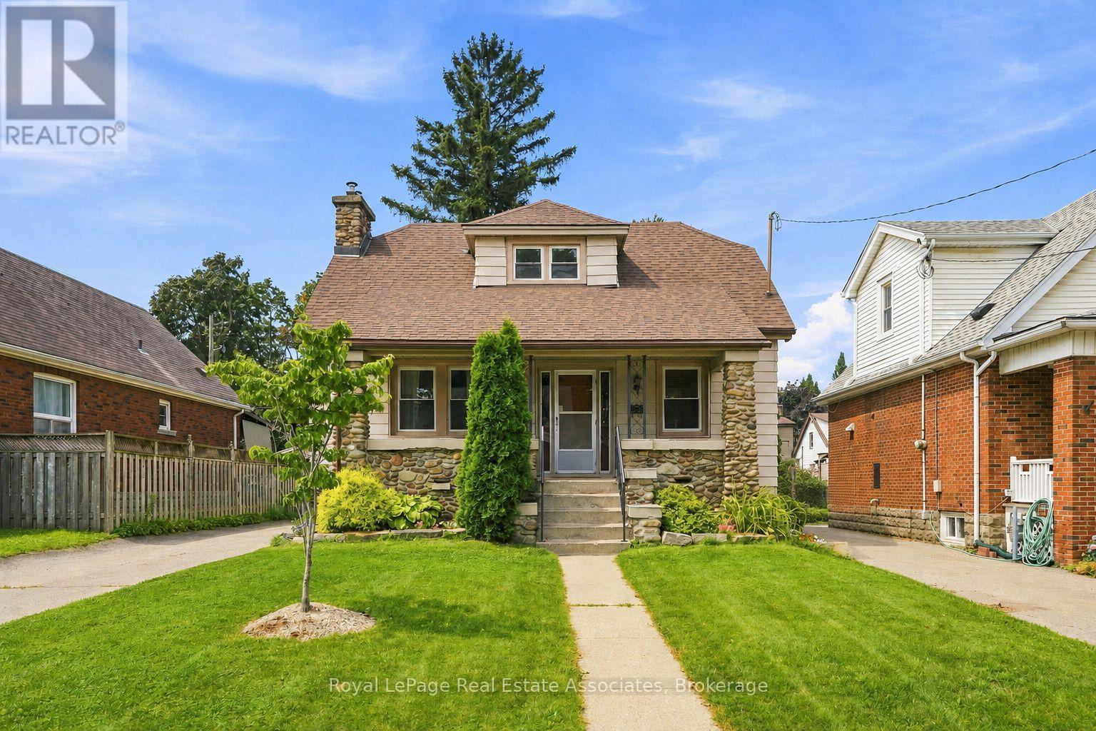 Photo of 96 Huxley Avenue