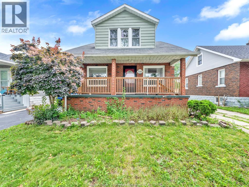 2318 CHANDLER - 1