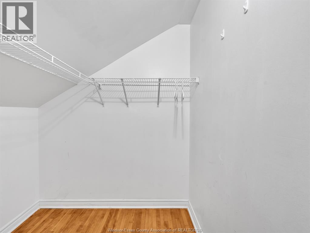 2318 CHANDLER - Image 29