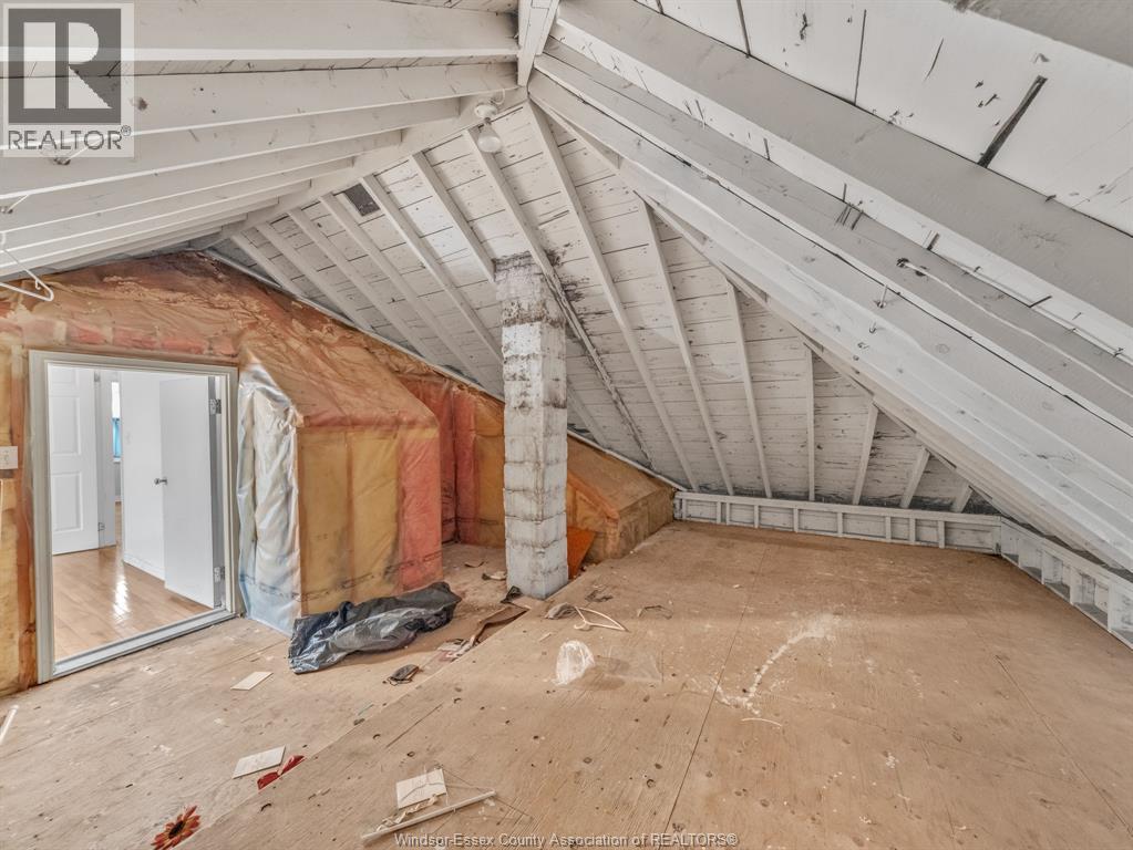 2318 CHANDLER - Image 34