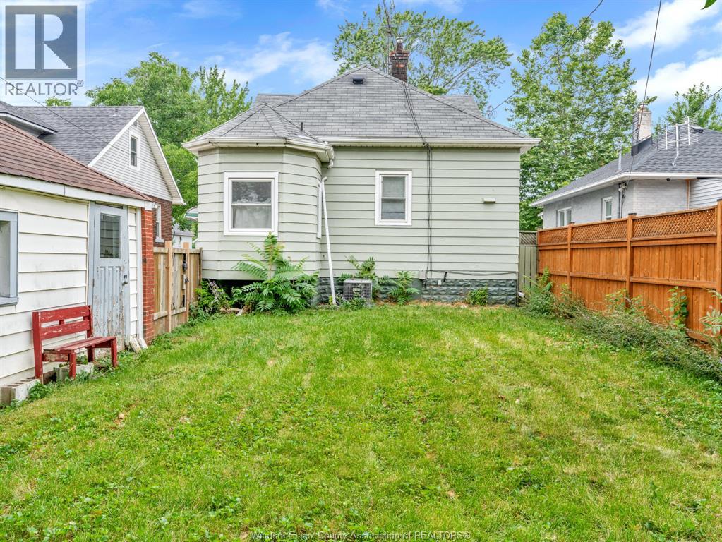 2318 CHANDLER - 43