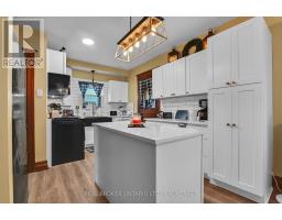 214 Fourth Street W, Cornwall, ON K6J2S1 Photo 9