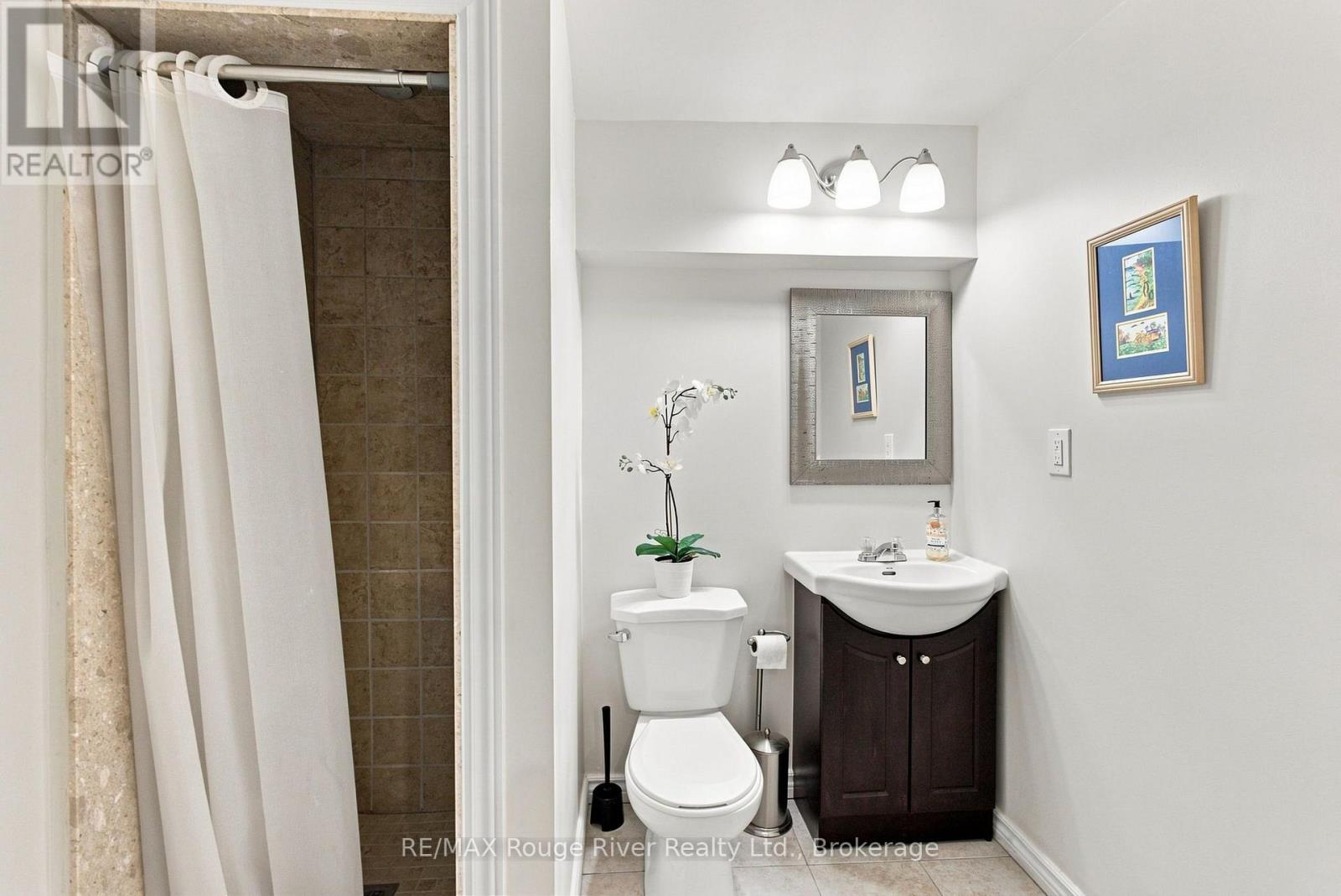 26 WOODLANDS AVENUE - Image 26