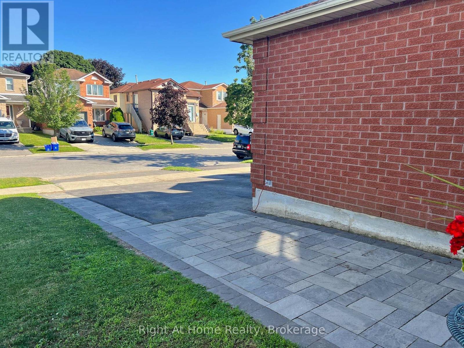 26 MOYSE DRIVE - 3