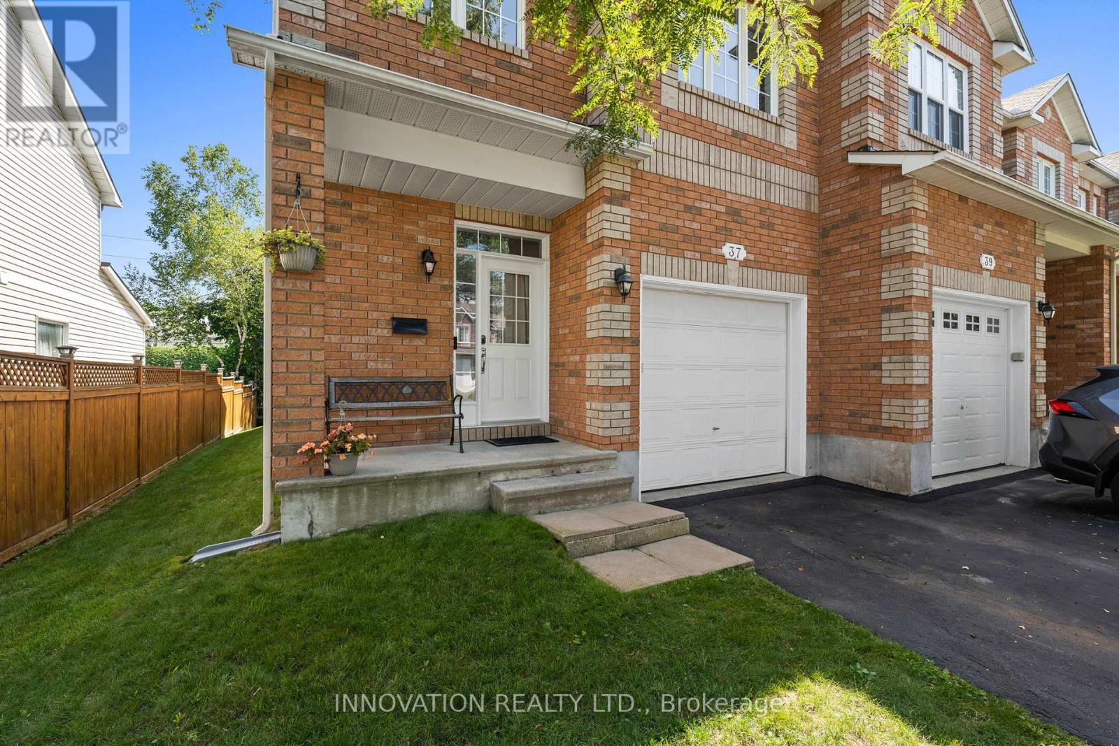 Property for sale at 37 CHANTILLY GATE