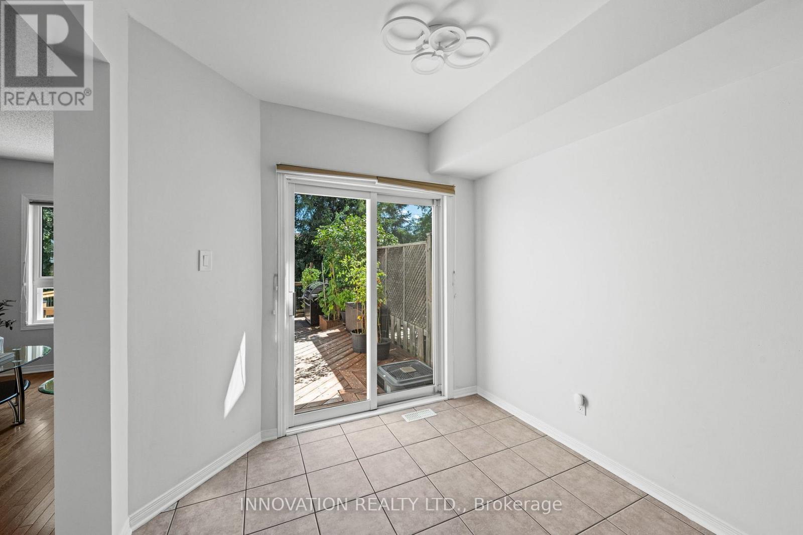 37 CHANTILLY GATE - Image 14