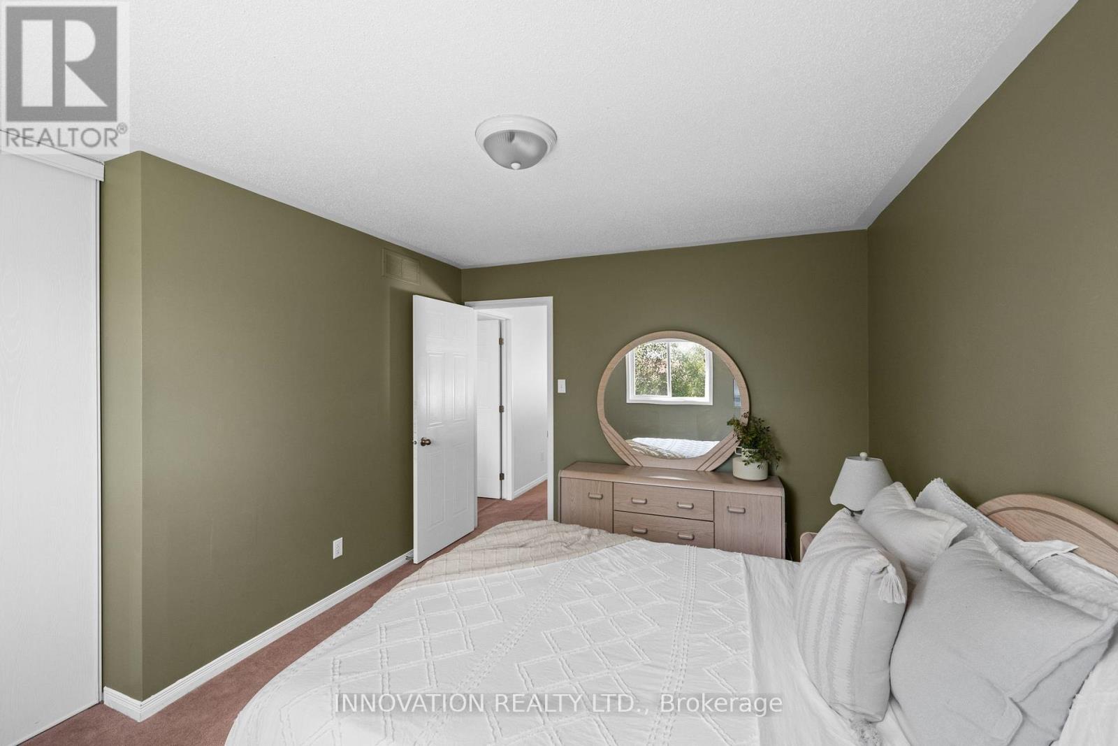 37 CHANTILLY GATE - Image 23