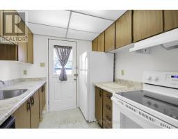 D - 31 Woodvale Green Street, Ottawa, ON K2G4H3 Photo 16