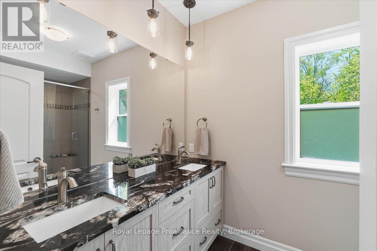 63 HIDDENVALLEY DRIVE - Image 27