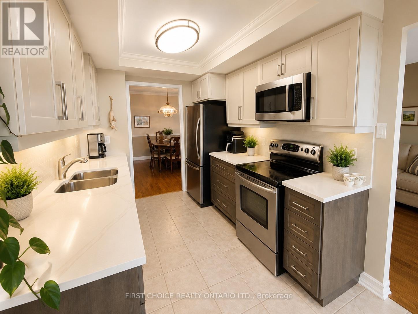2 Bed, 2 Bath House for Sale in Ottawa – 1406 – 1510 RIVERSIDE DRIVE, Ottawa – MLS# X13670402 - Image 7