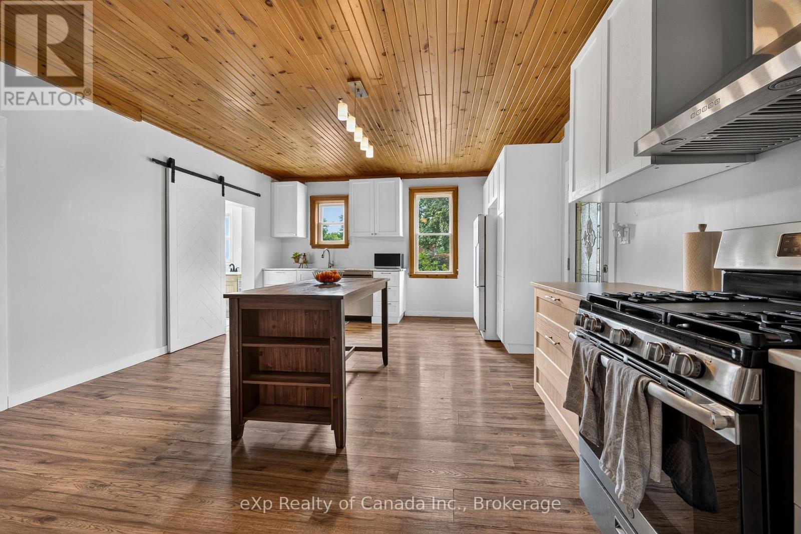 24 STOVER STREET S - 15