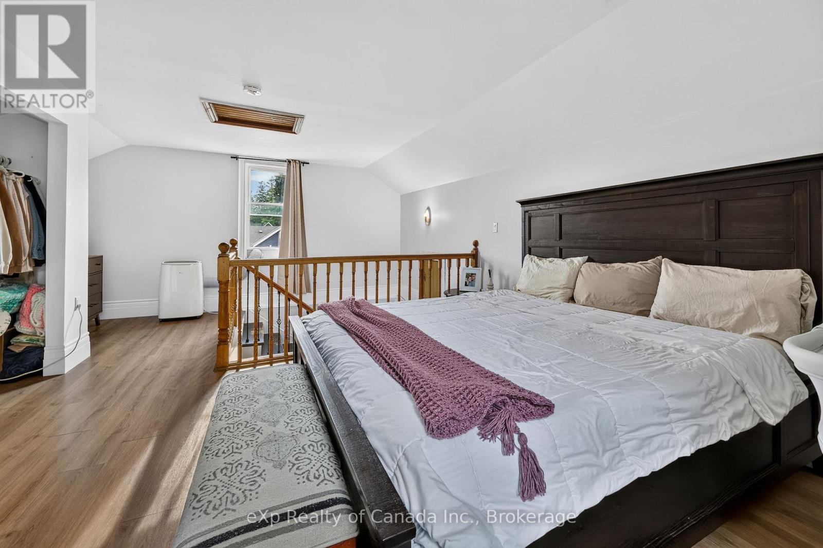 24 STOVER STREET S - 32