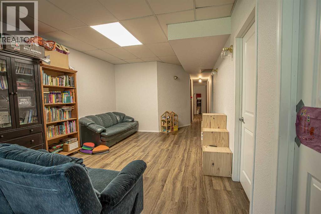 110035 Range Road 183 - 22