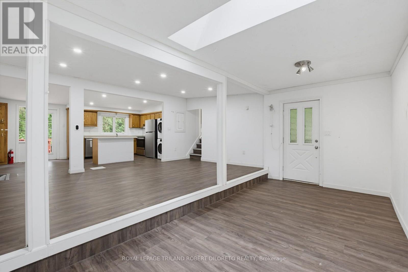 7 ELMHURST STREET - 13