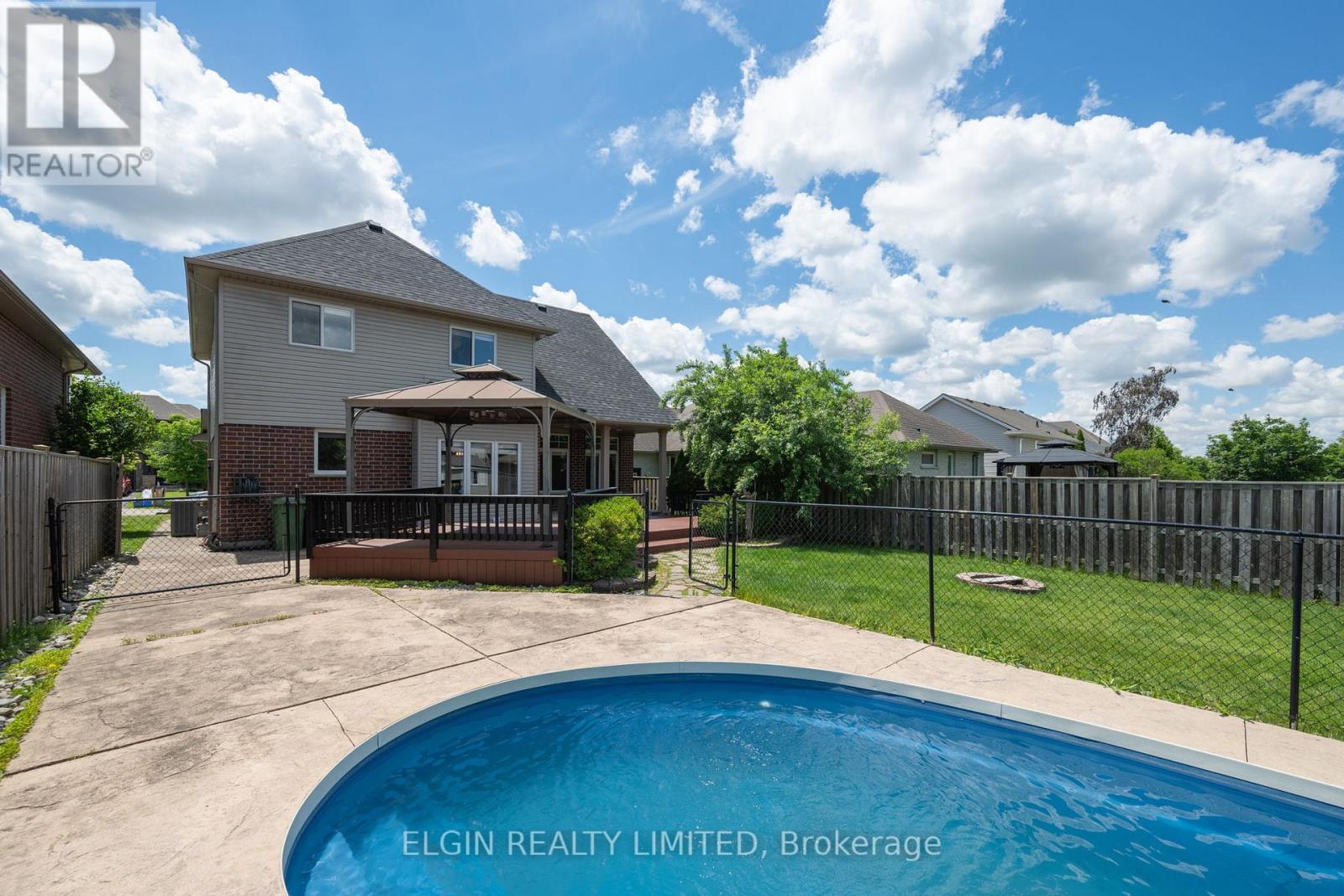 11 KENSINGTON COURT - Image 34