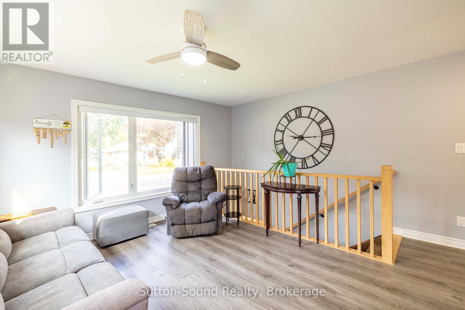 921 8TH AVENUE W - Image 4