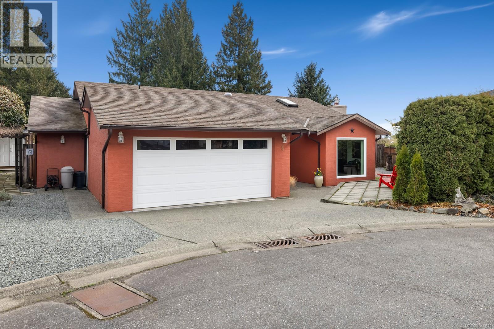 Property for sale at 5 3285 Ash Rd