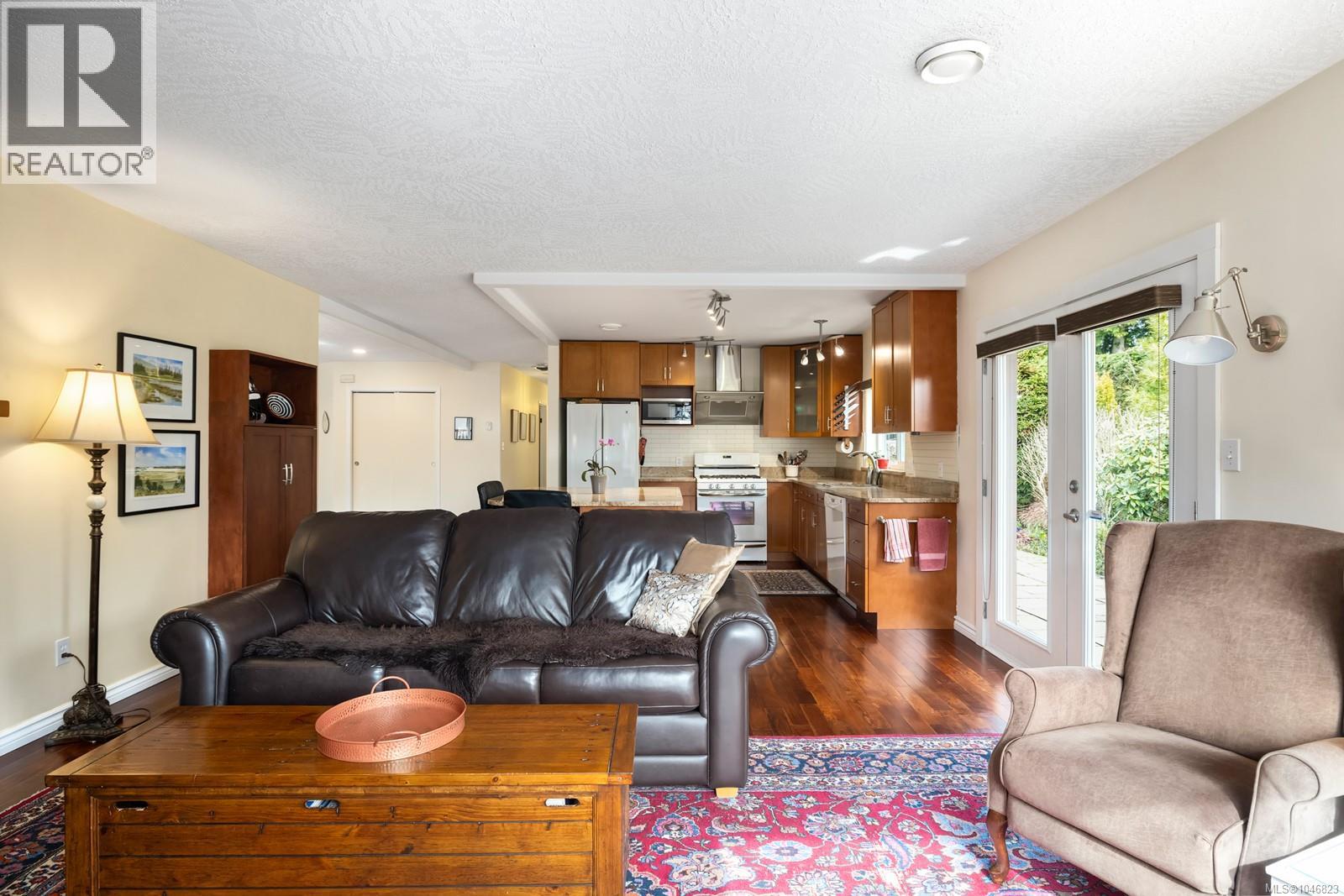 #5 3285 Ash Rd - 11