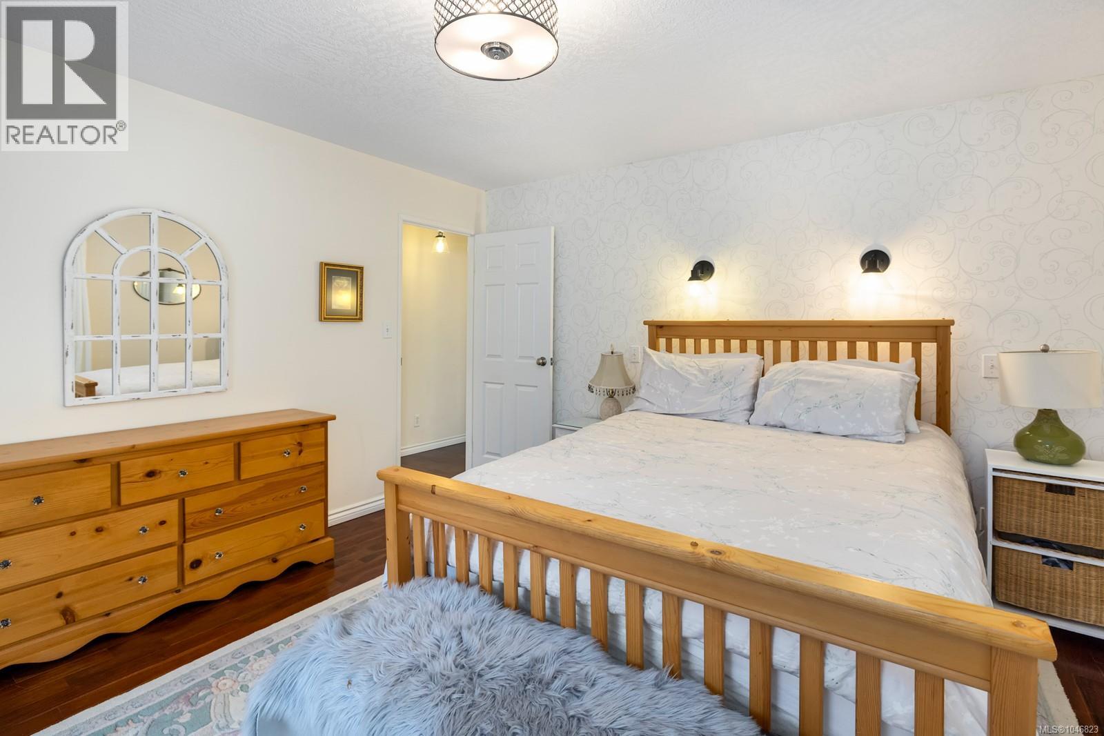 #5 3285 Ash Rd - Image 16