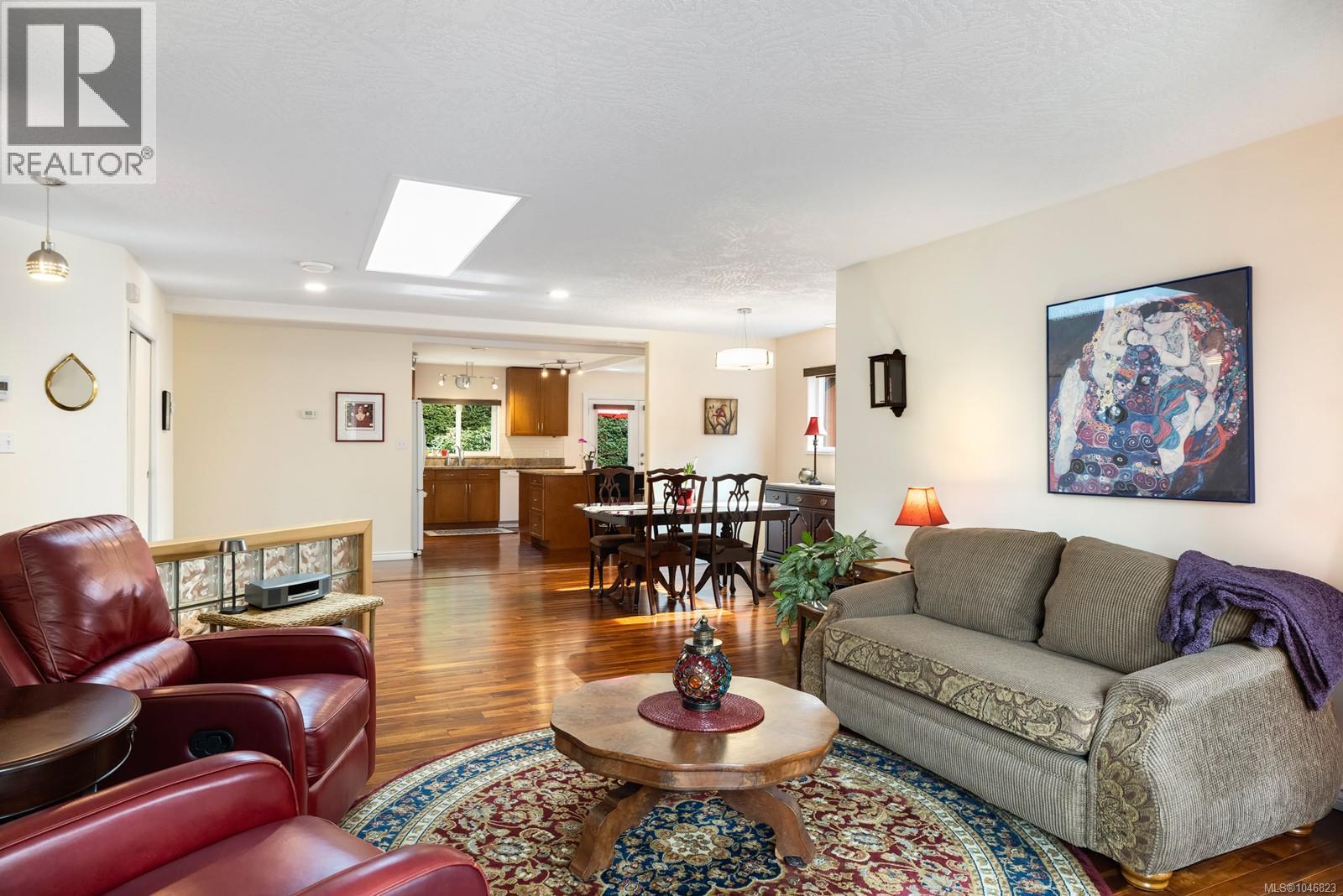 #5 3285 Ash Rd - Image 20