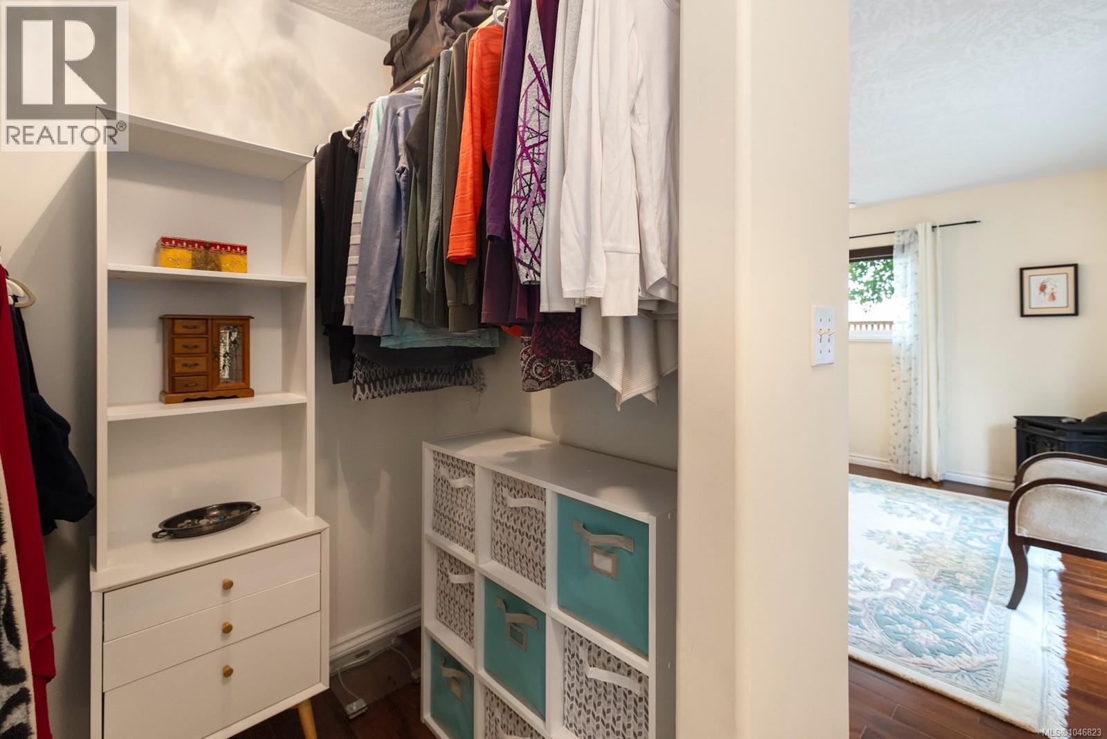 #5 3285 Ash Rd - Image 26