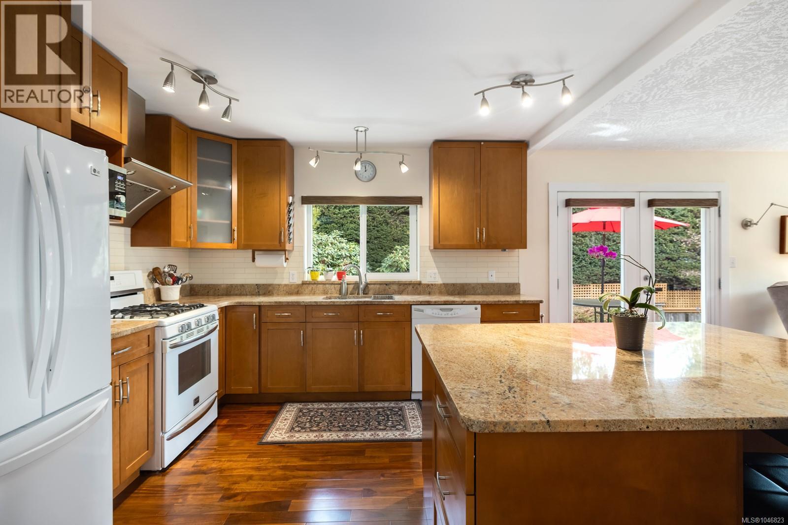 #5 3285 Ash Rd - 3