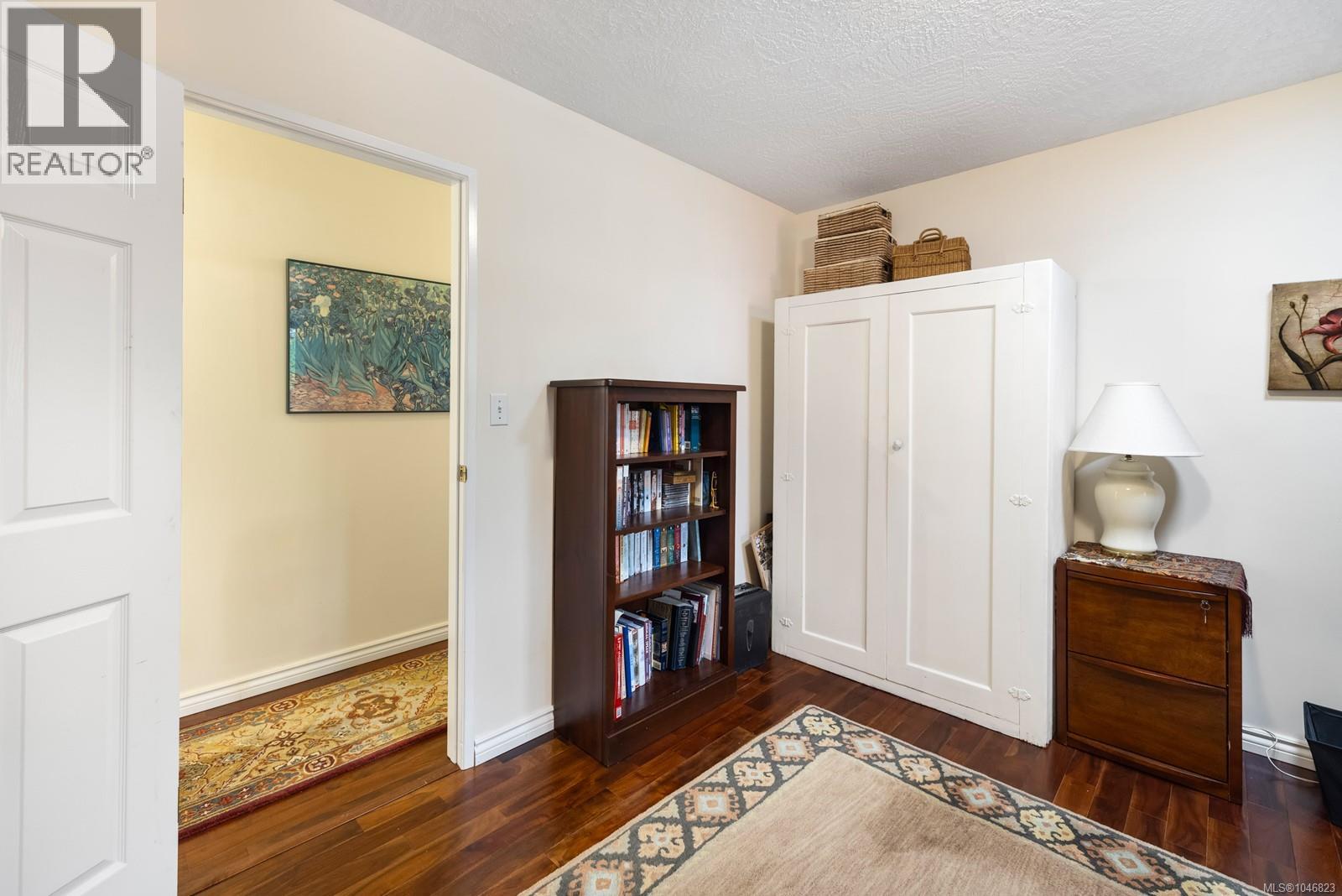 #5 3285 Ash Rd - 32