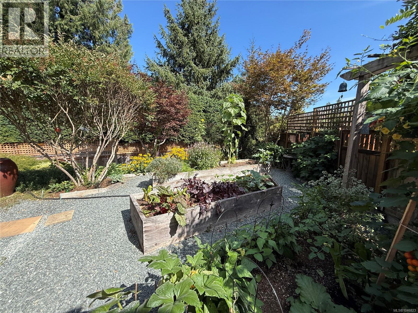 #5 3285 Ash Rd - Image 38