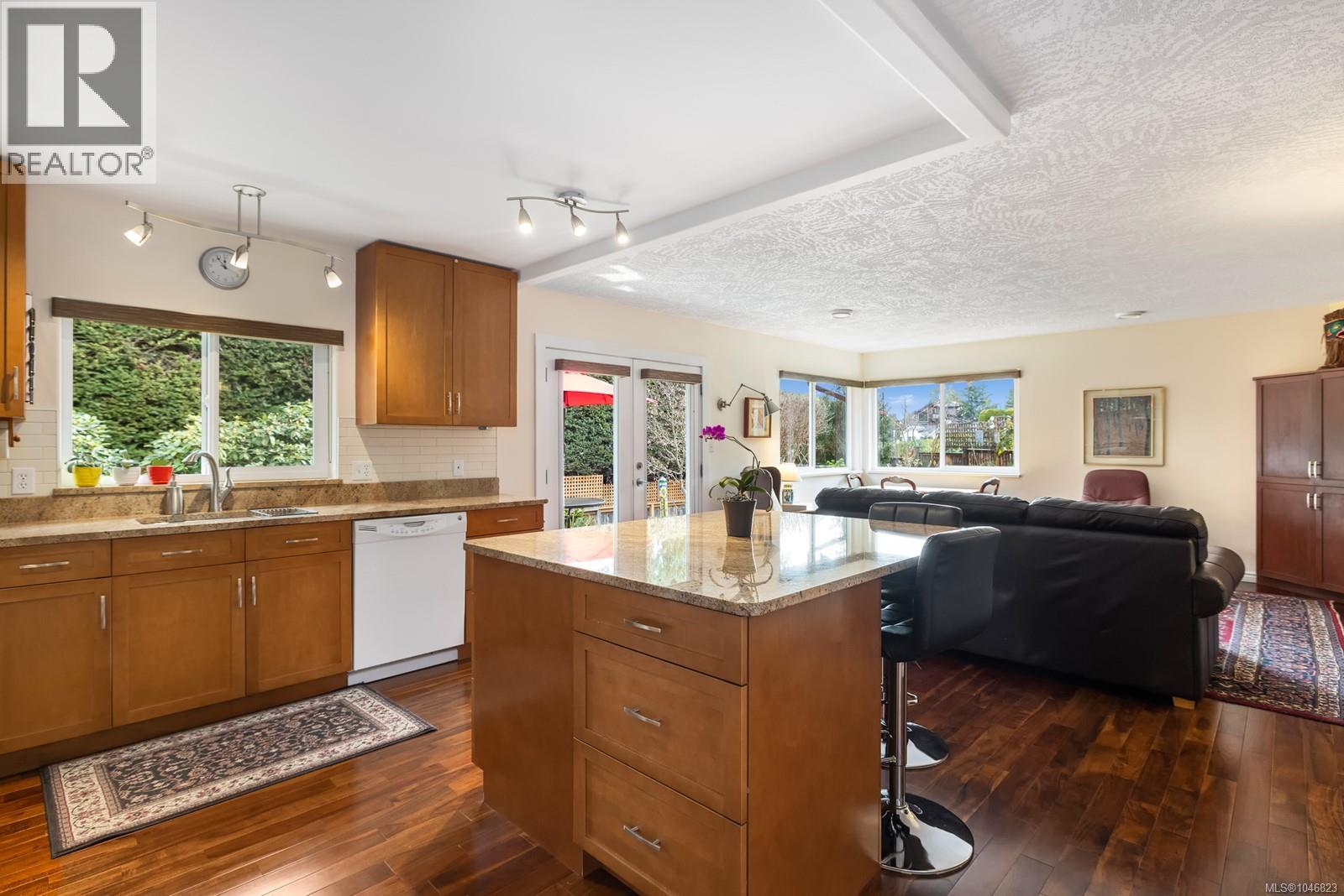 #5 3285 Ash Rd - 7