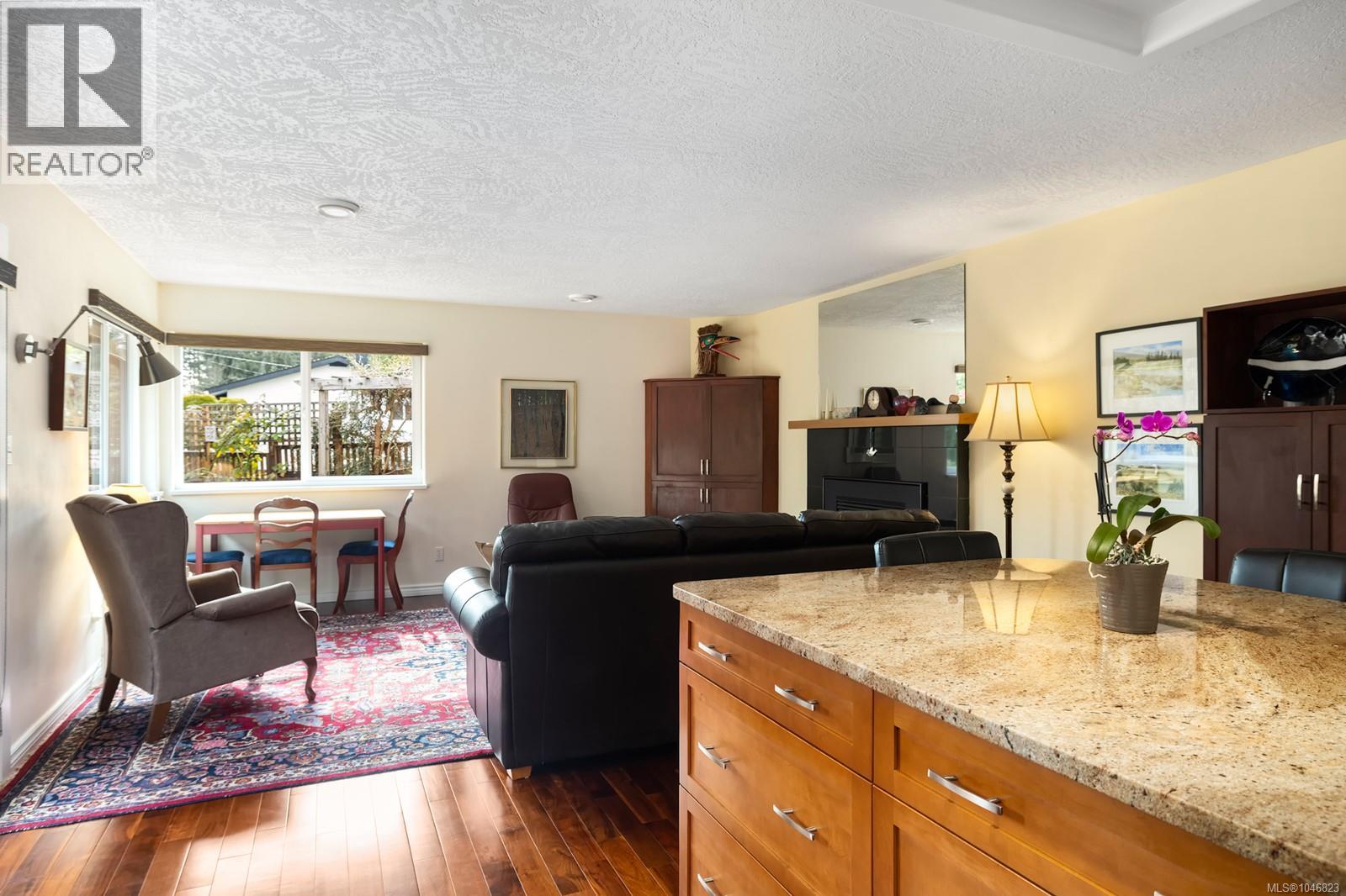 #5 3285 Ash Rd - 8