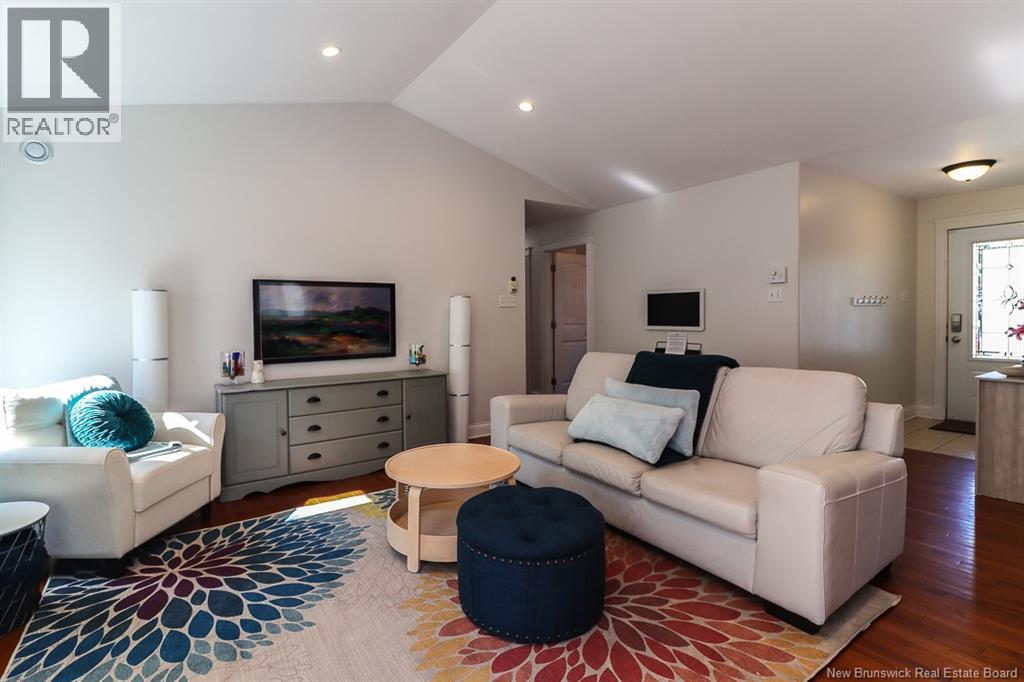 108 Hazelton Drive - Image 12
