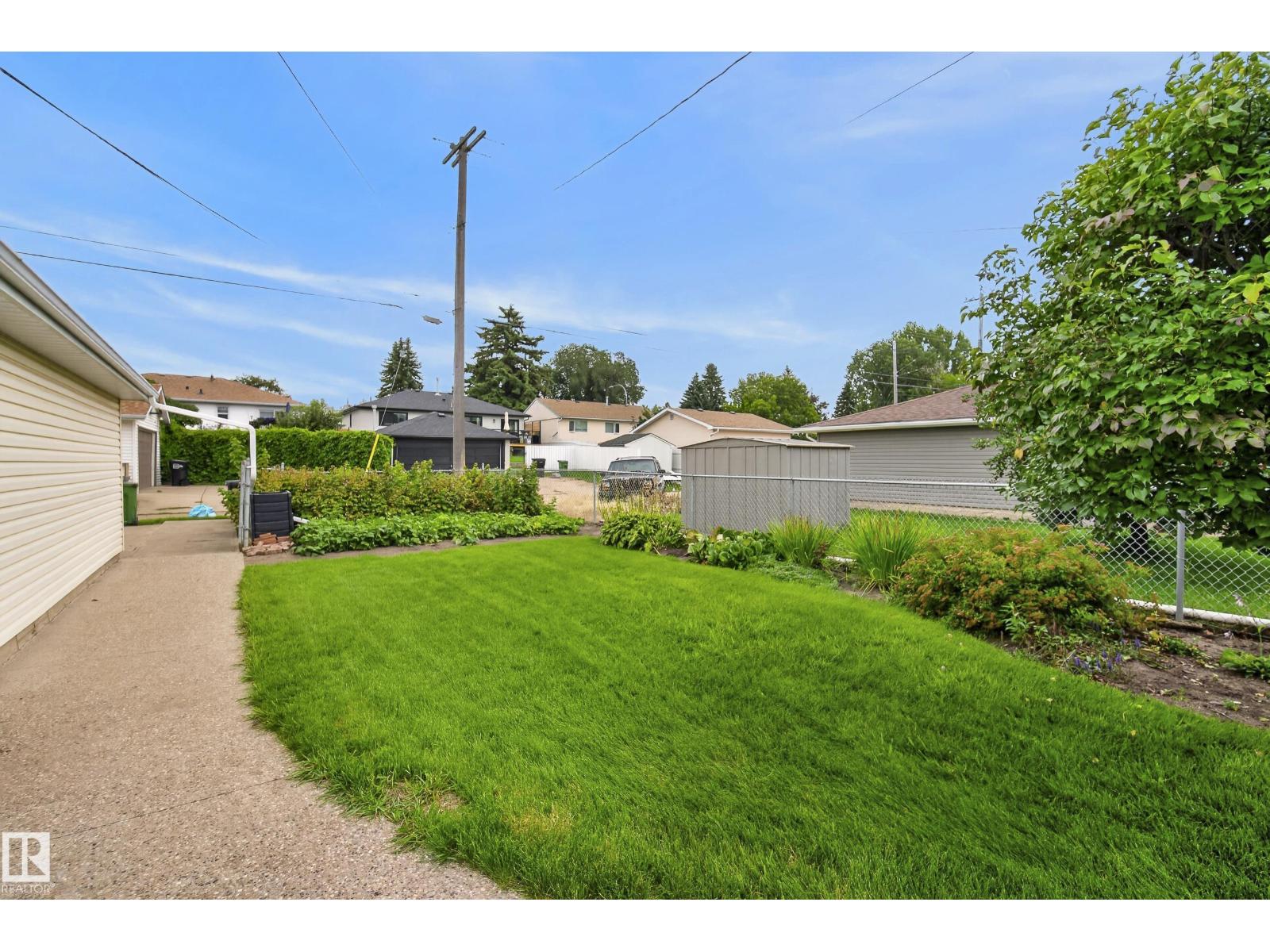 10623 67 ST NW - 19