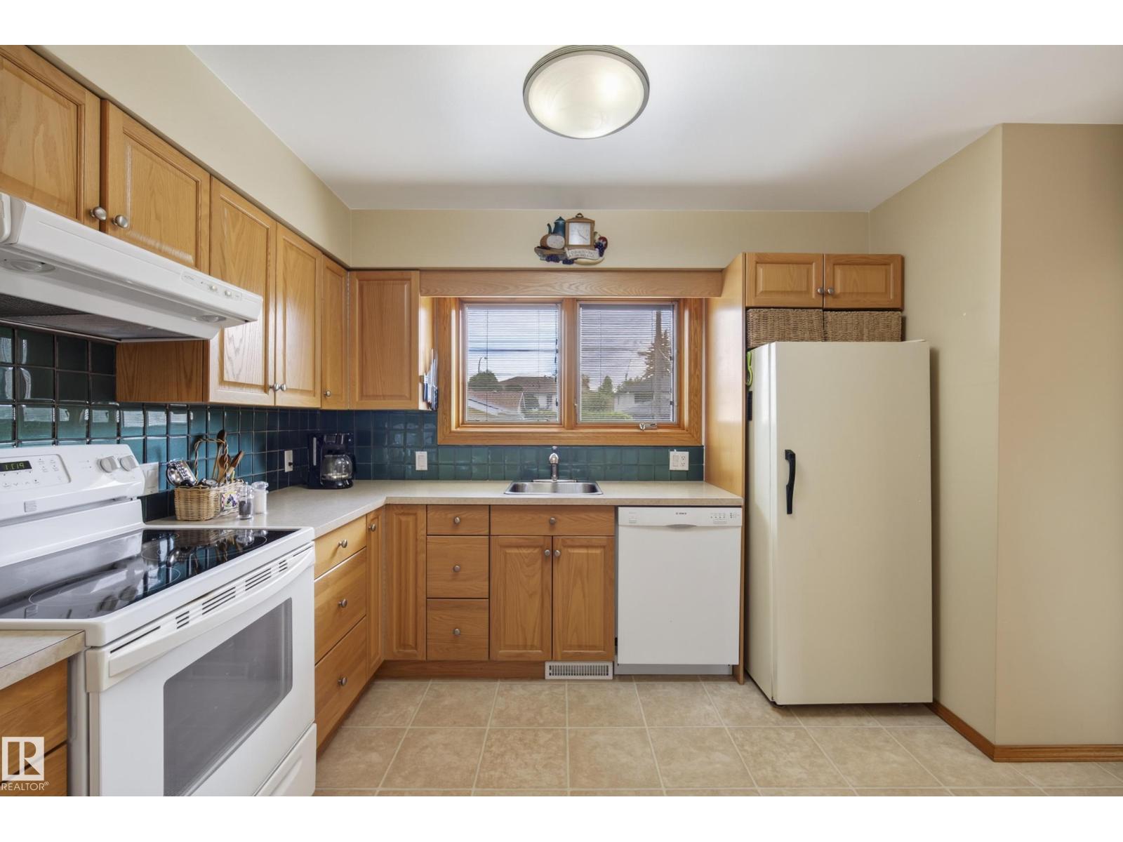 10623 67 ST NW - 34