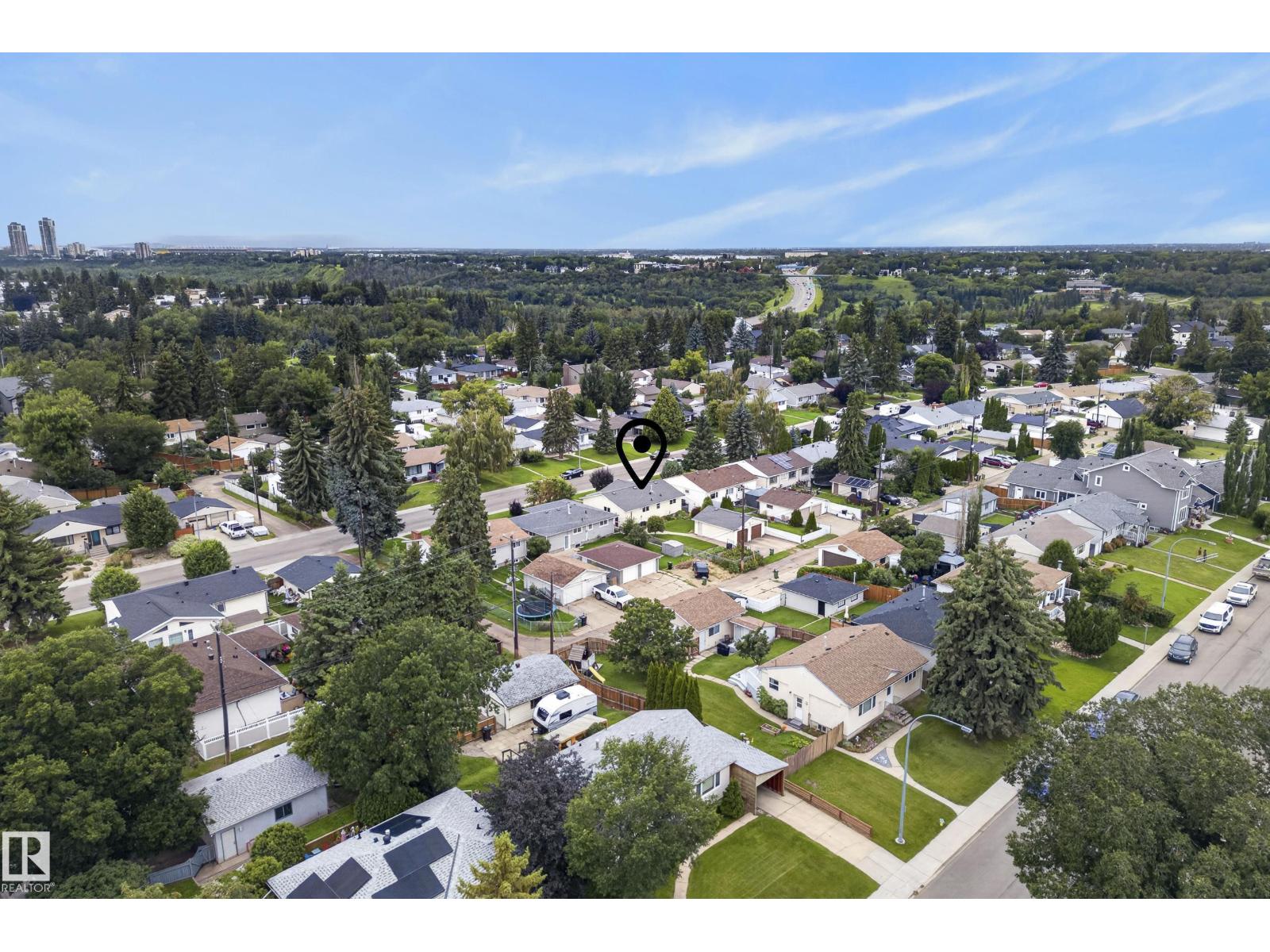 10623 67 ST NW - 7