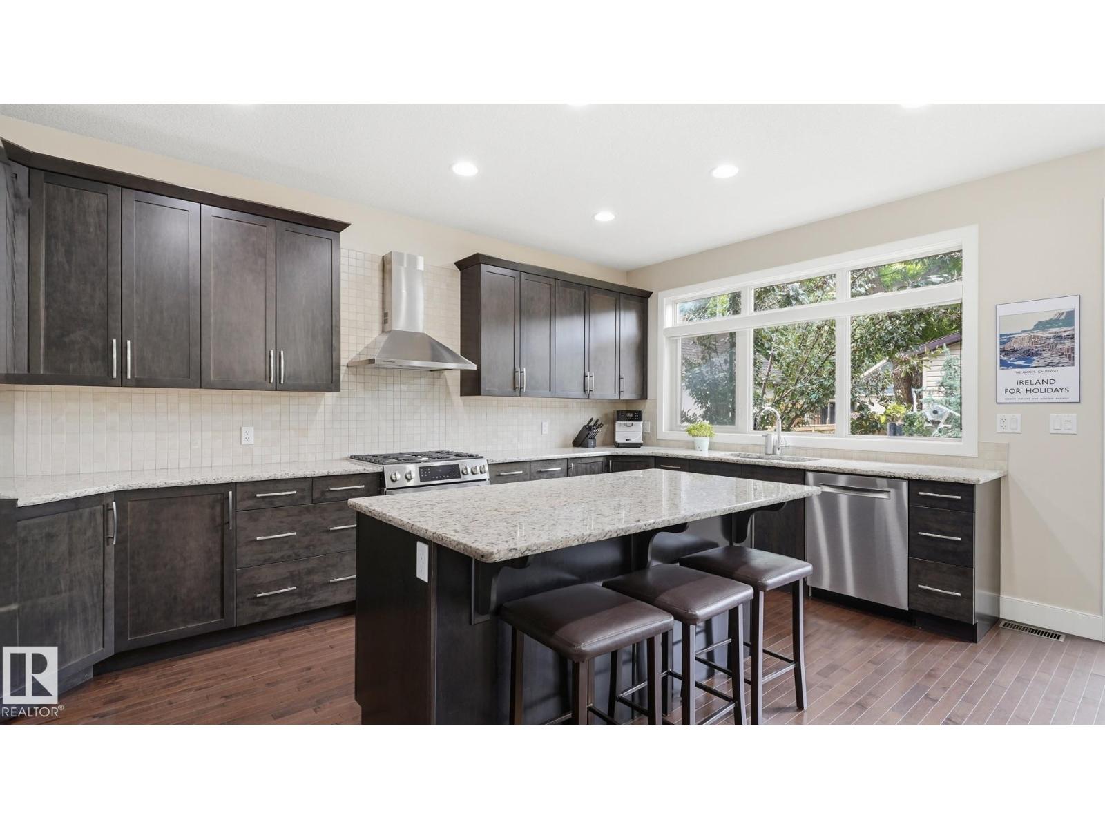 9847 92 Avenue NW - Photo 13