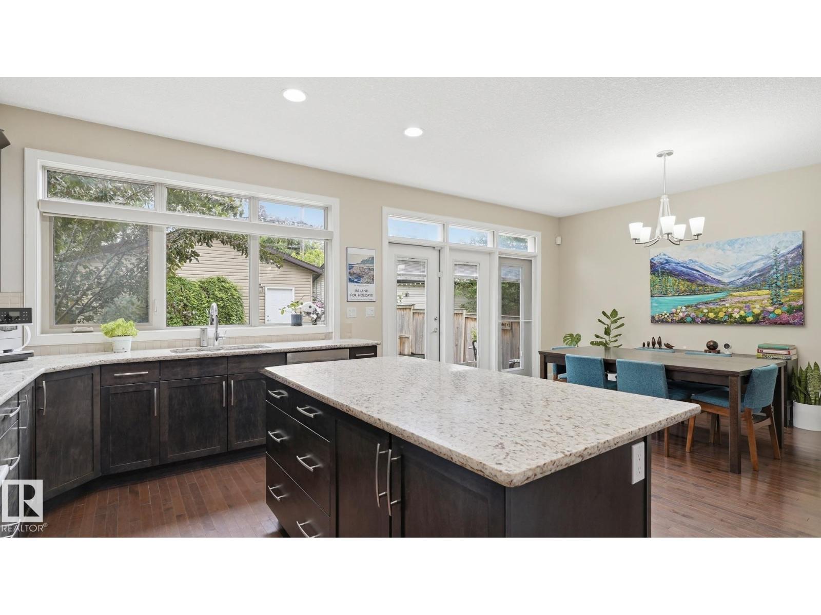 9847 92 Avenue NW - Photo 16