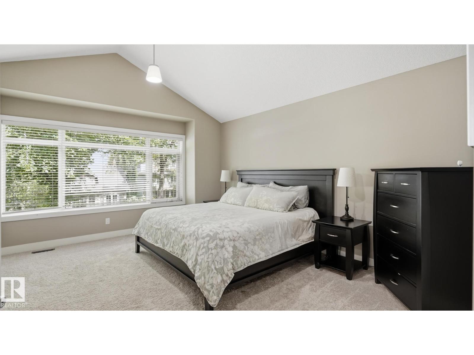 9847 92 Avenue NW - Photo 20