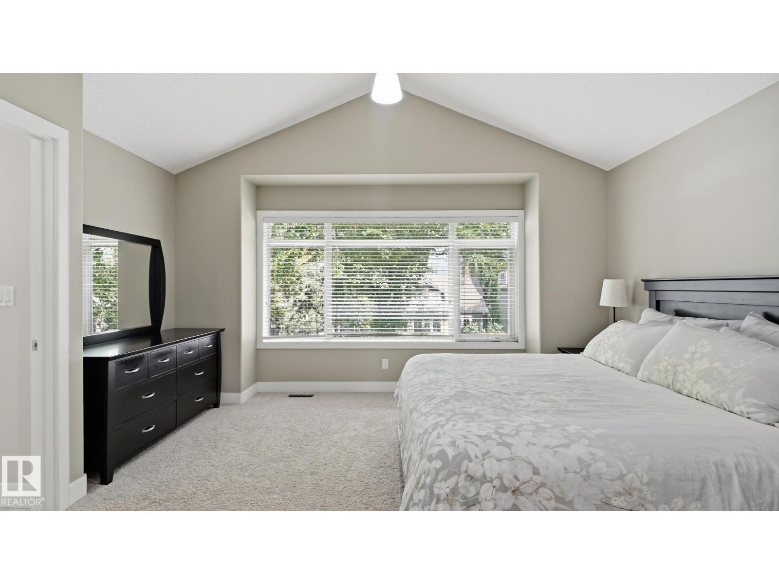 9847 92 Avenue NW - Photo 21