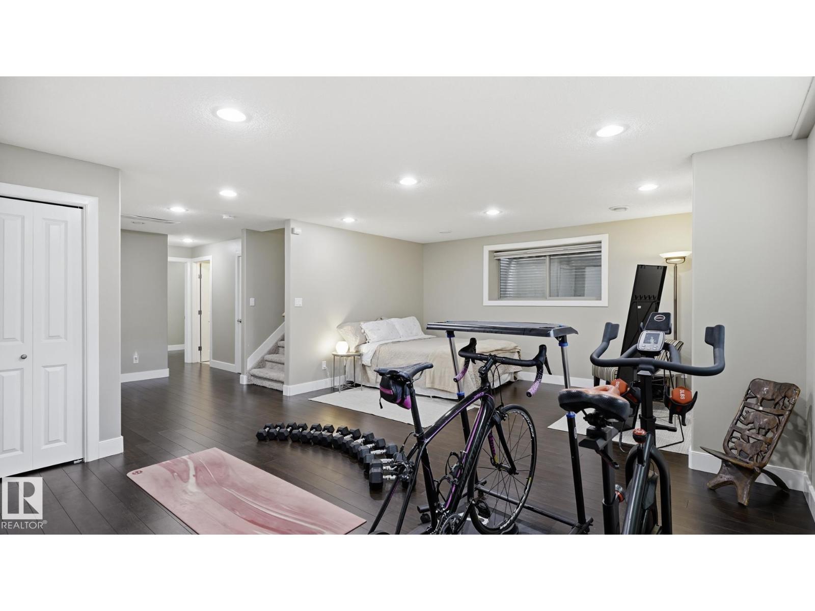 9847 92 Avenue NW - Photo 31