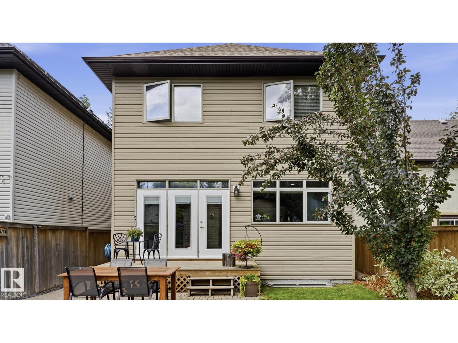 9847 92 Avenue NW - Photo 42