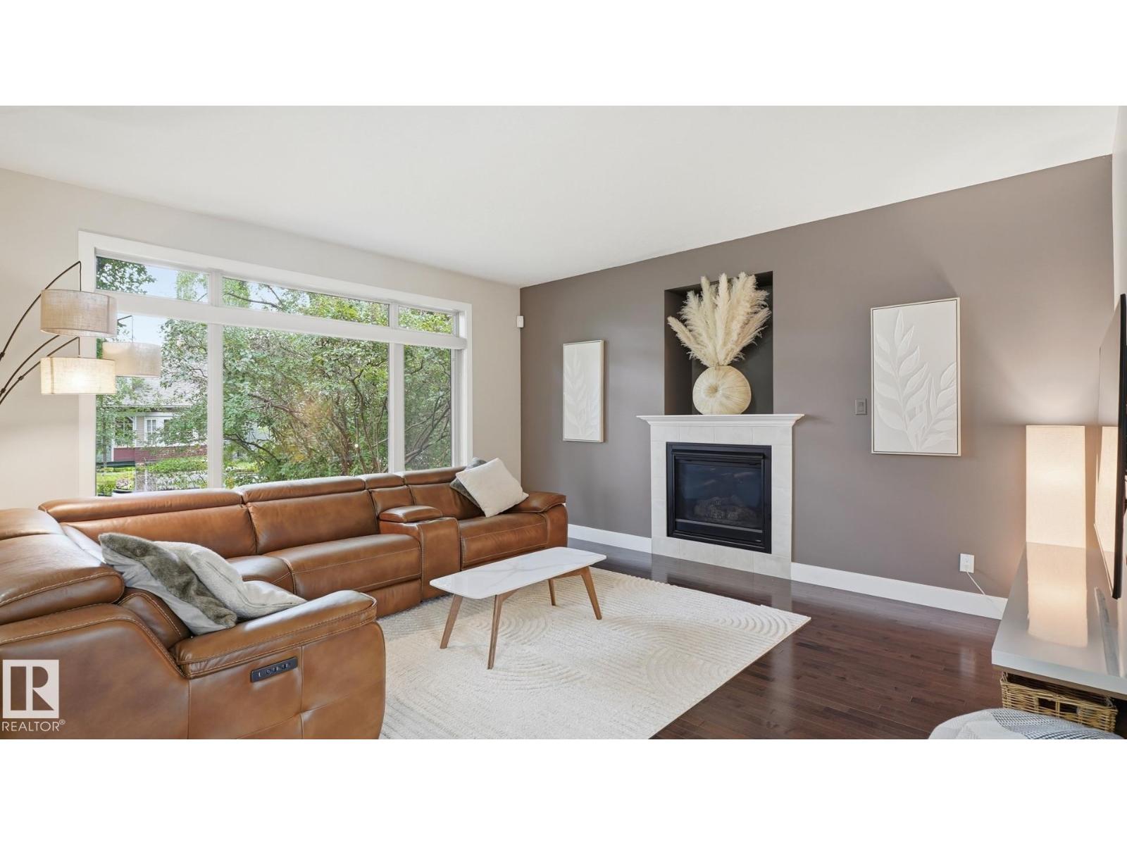 9847 92 Avenue NW - Photo 6