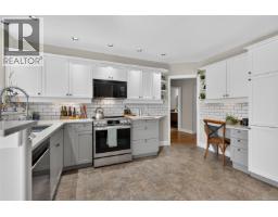 Ensuite - 5 235 Island Hwy, View Royal, BC V9B1G3 Photo 12