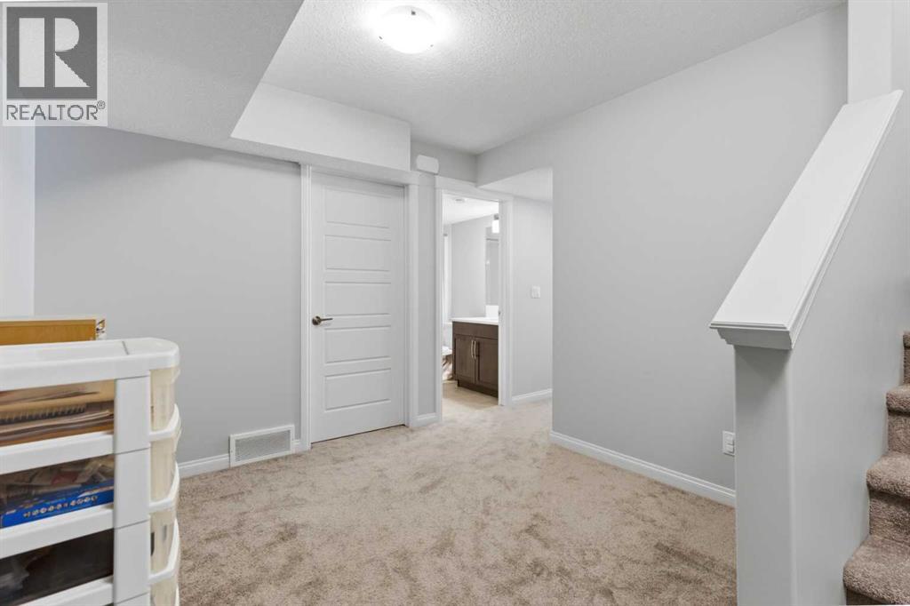 283 Nolanhurst Crescent Northwest - Photo 37