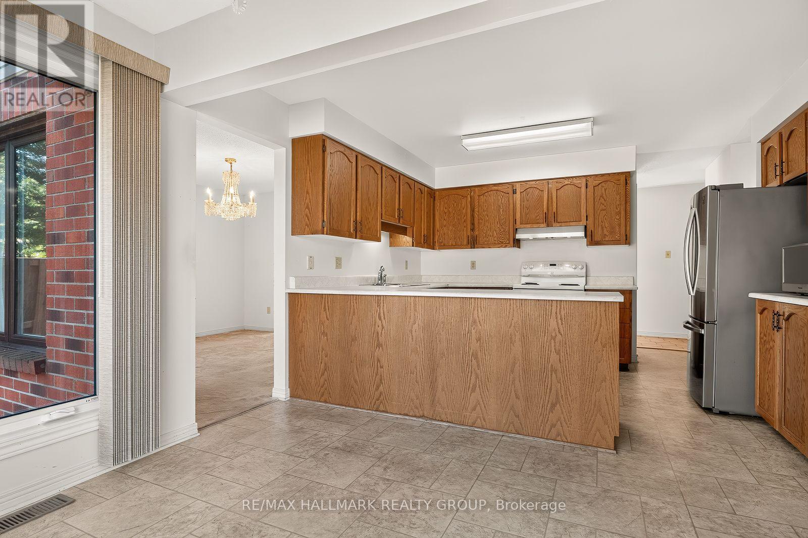 38 BATEMAN DRIVE - 13