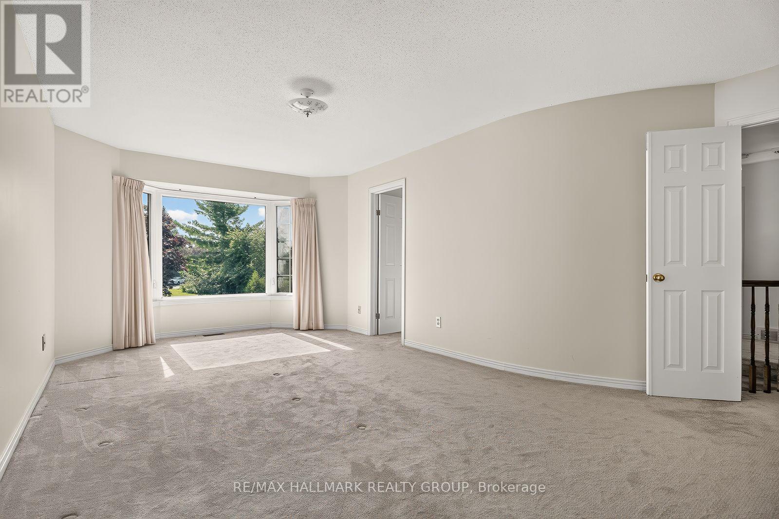 38 BATEMAN DRIVE - 22
